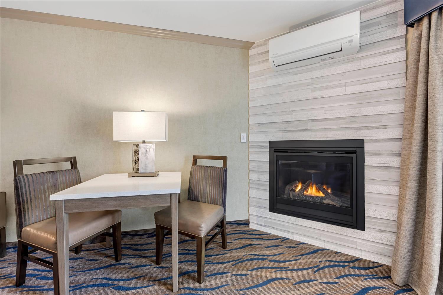 Elizabeth Oceanfront Suites by null