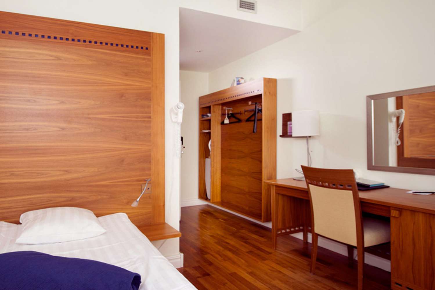 Home Hotel Temperance by null