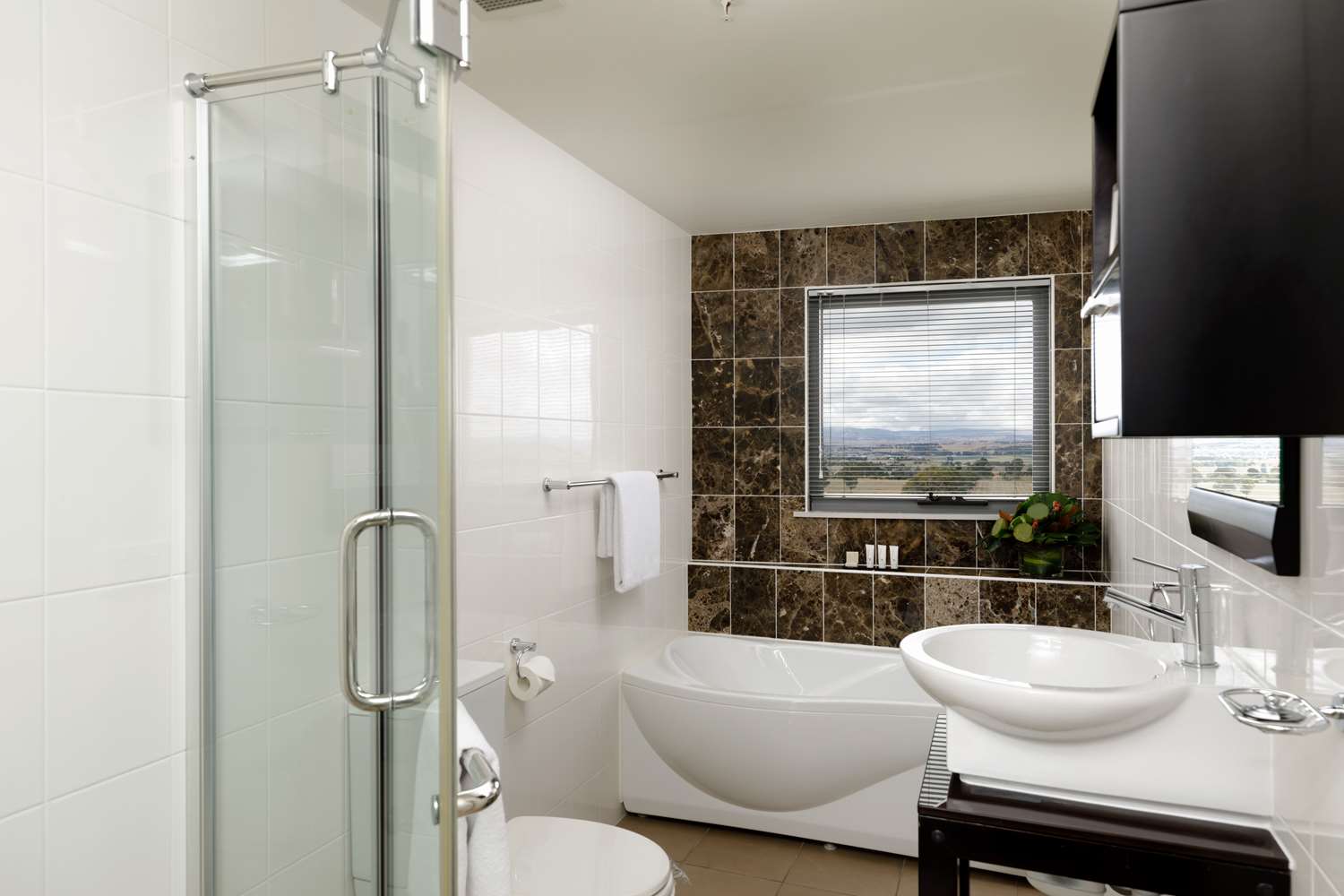 Rydges Mount Panorama Bathurst by null