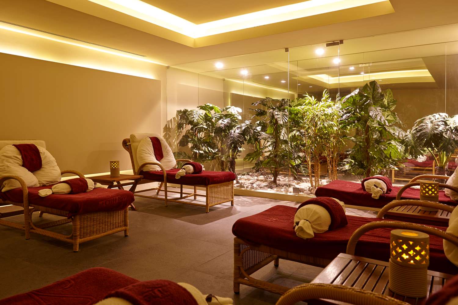 Les Suites at The Cliff Bay by null