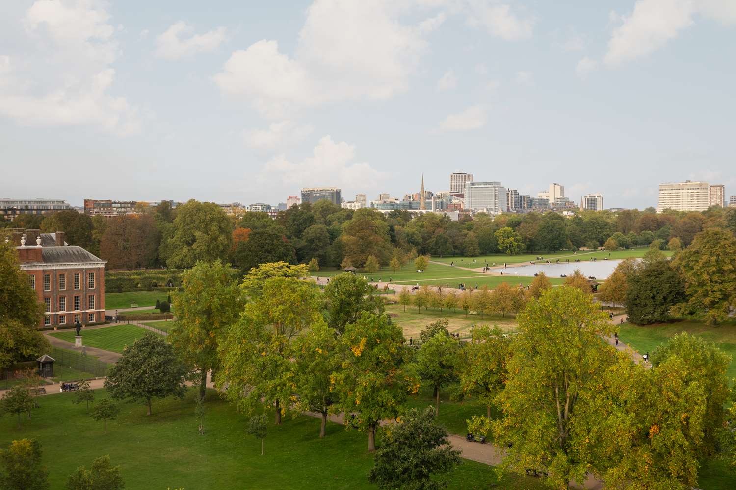 Royal Garden Hotel by null