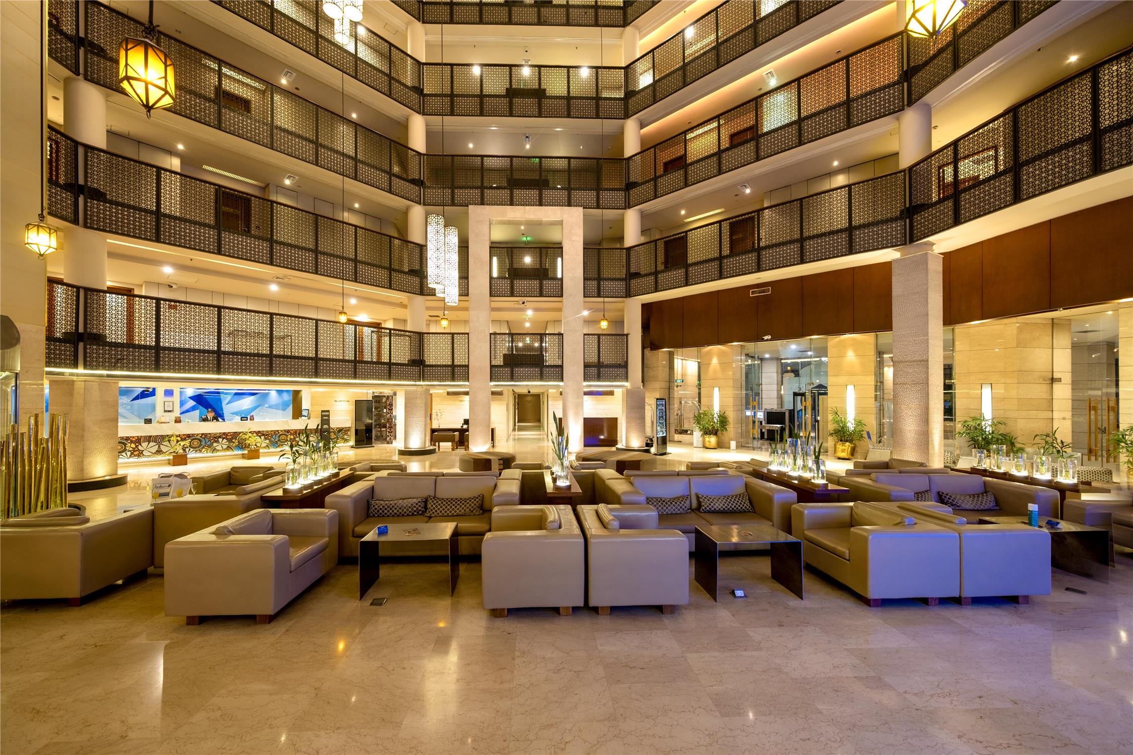 Radisson Blu Water Garden Hotel, Dhaka photo 2