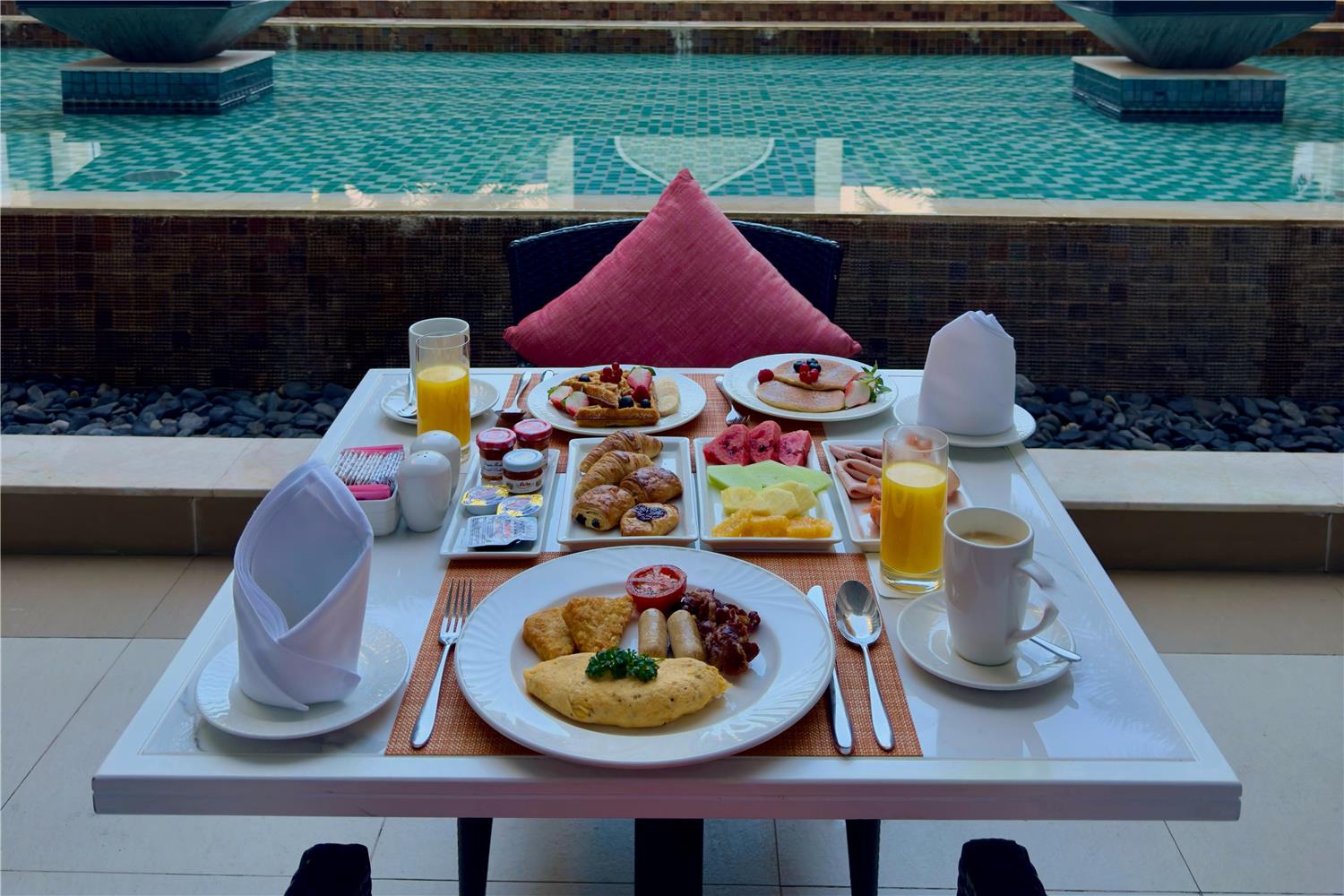 Radisson Collection Muscat, Hormuz Grand by null