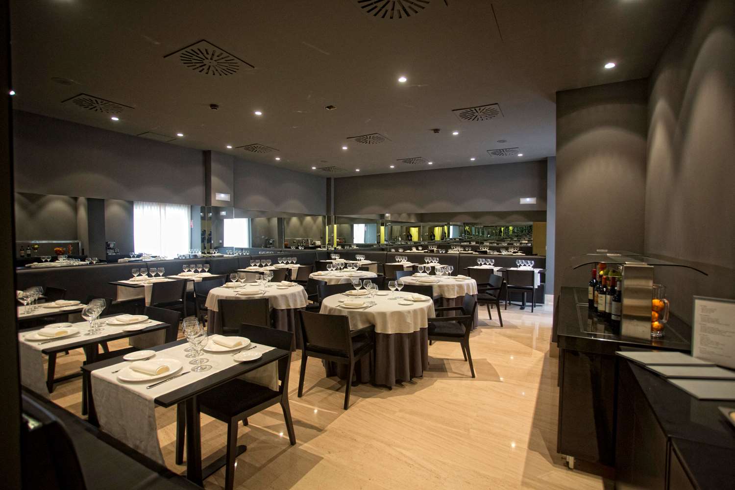 Hotel Carris Cardenal Quevedo (Ourense) by null