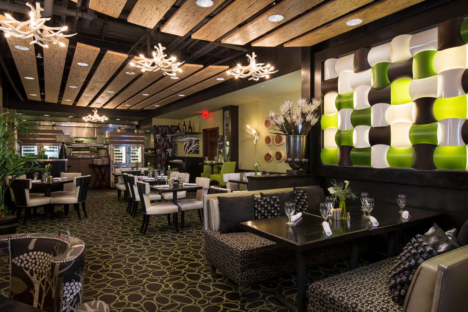 Oxford Hotel Bend by null
