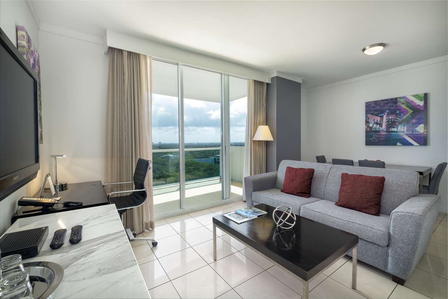 Arya Hotel and Suites Coconut Grove by null