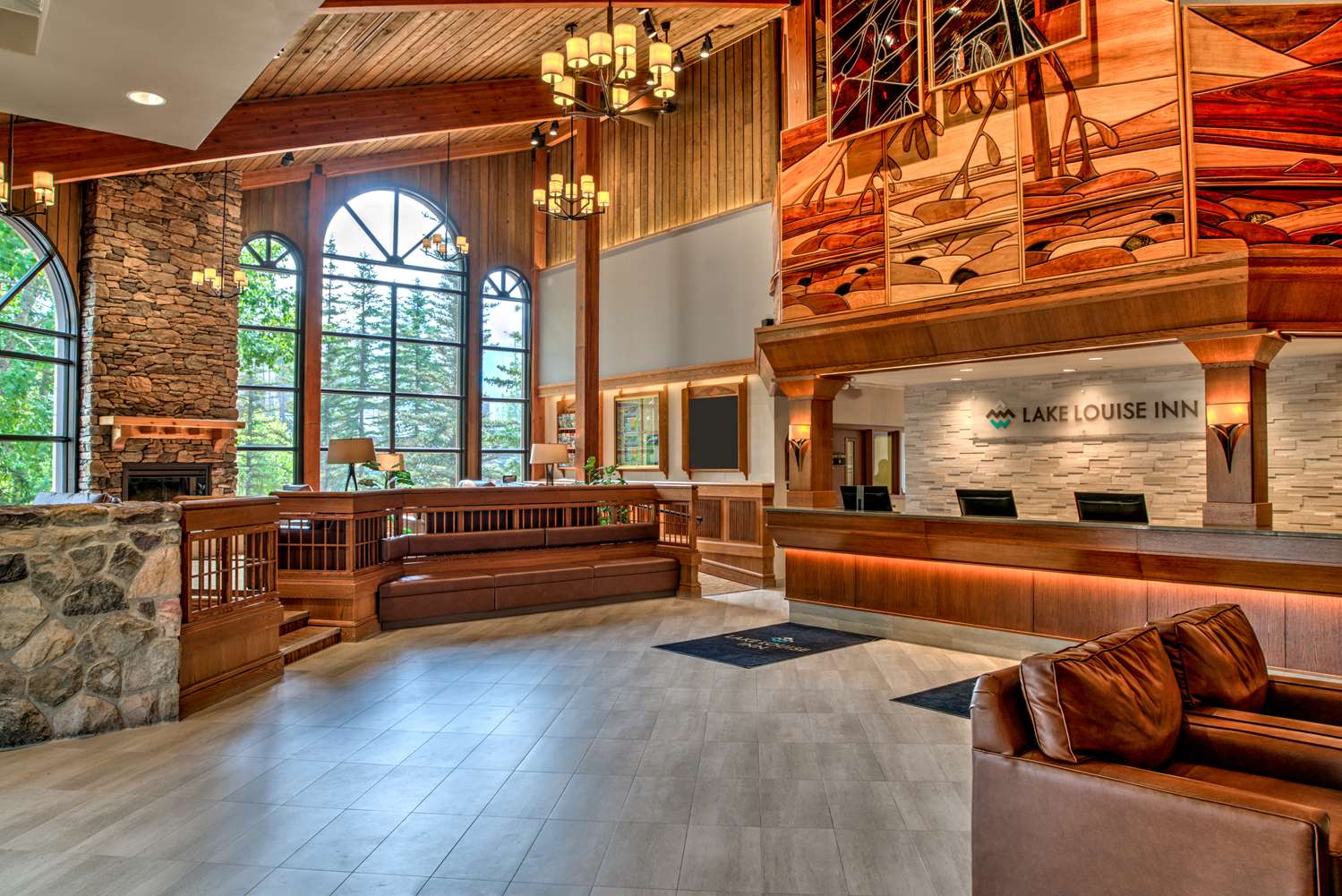 Lake Louise Inn by null