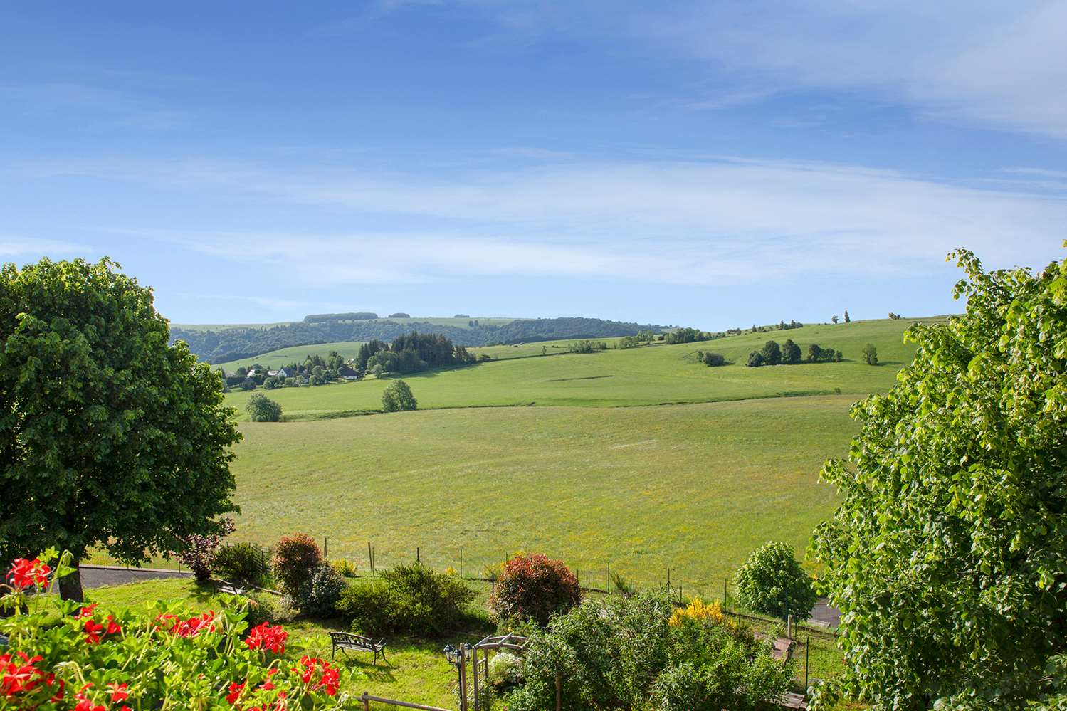 The Originals Relais, Auberge de la Petite Ferme, Super-Besse Est by null