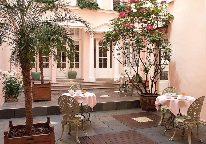 Hôtel du Danube by null