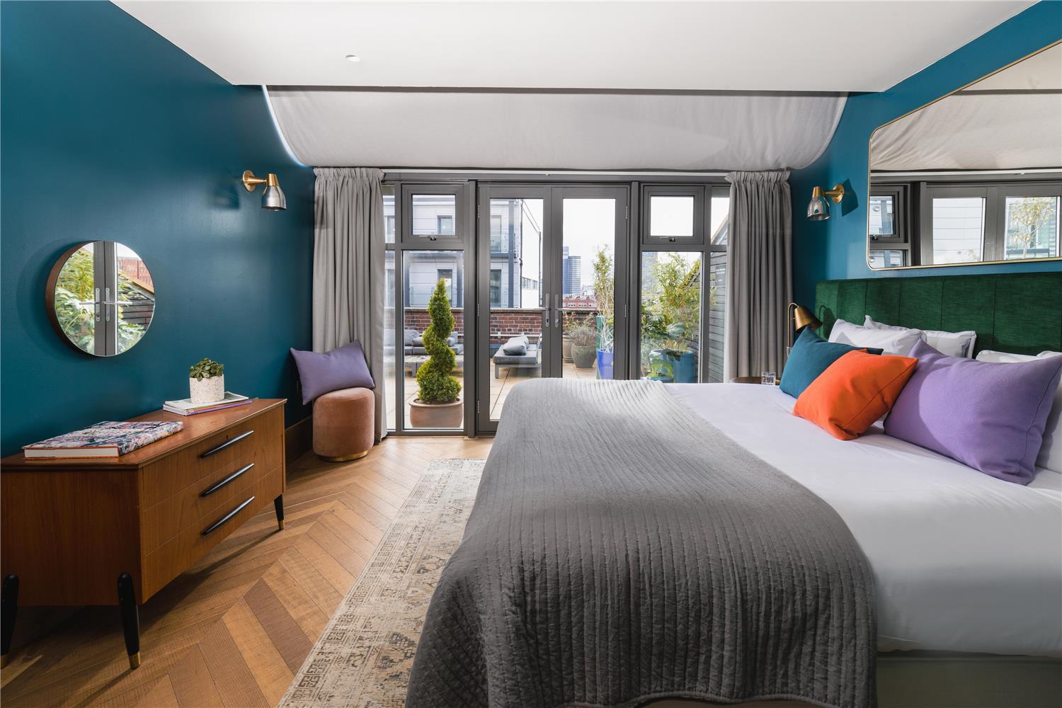 Native Manchester by null