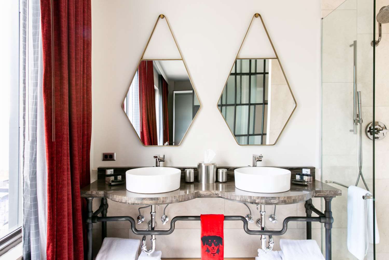 Bobby Hotel by null