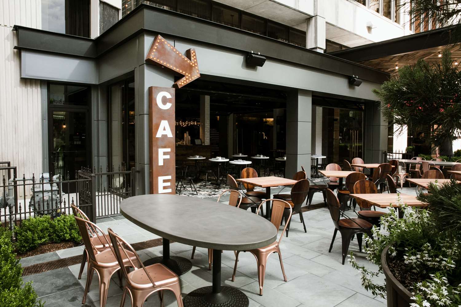 Bobby Hotel by null