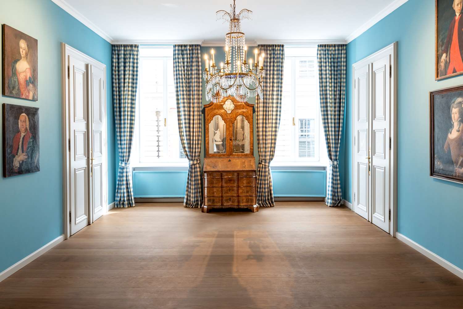 Bayerischer Hof by null