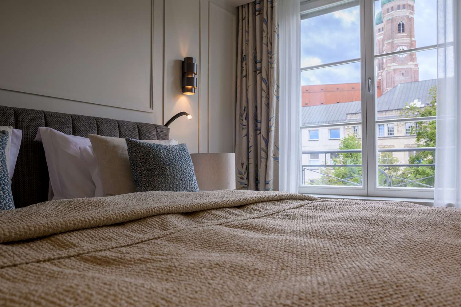 Hotel Bayerischer Hof, Munich by null