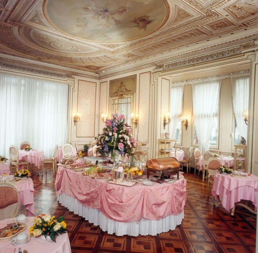 Hotel Bristol Palace by null