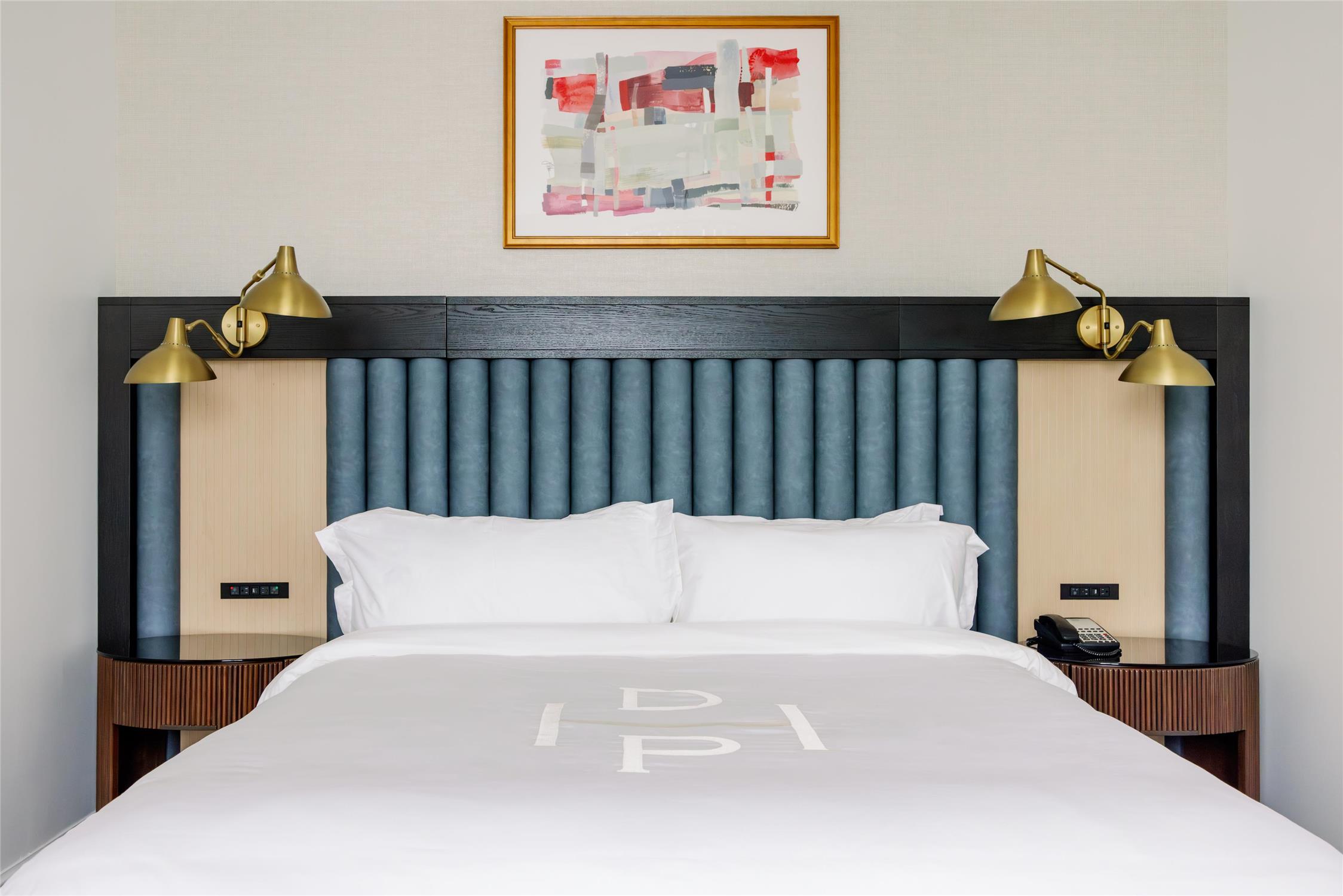 HOTEL DU PONT by null