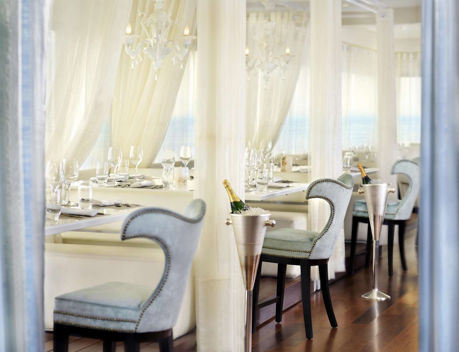 Huntley Hotel Santa Monica Beach by null