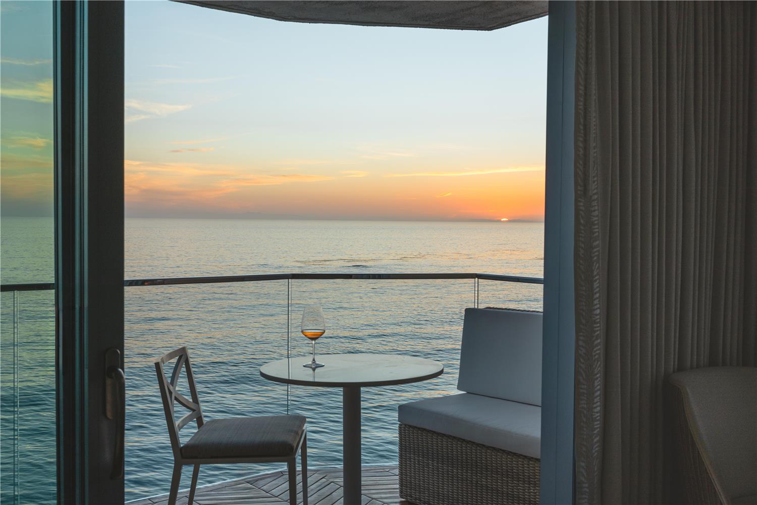 Surf & Sand Laguna Beach by null