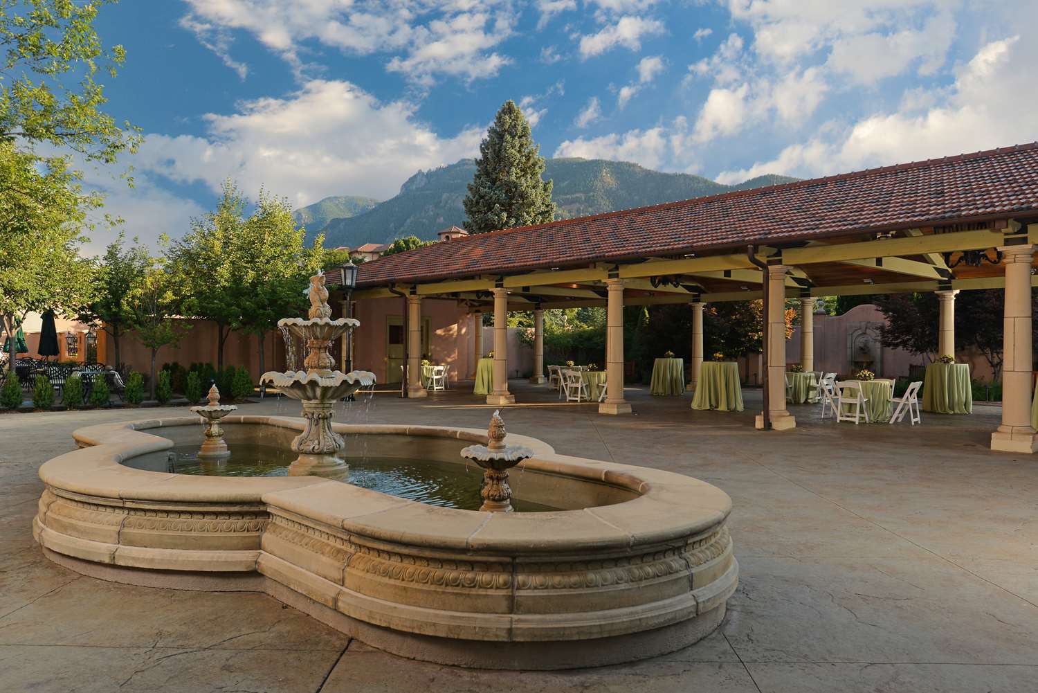 The Broadmoor by null