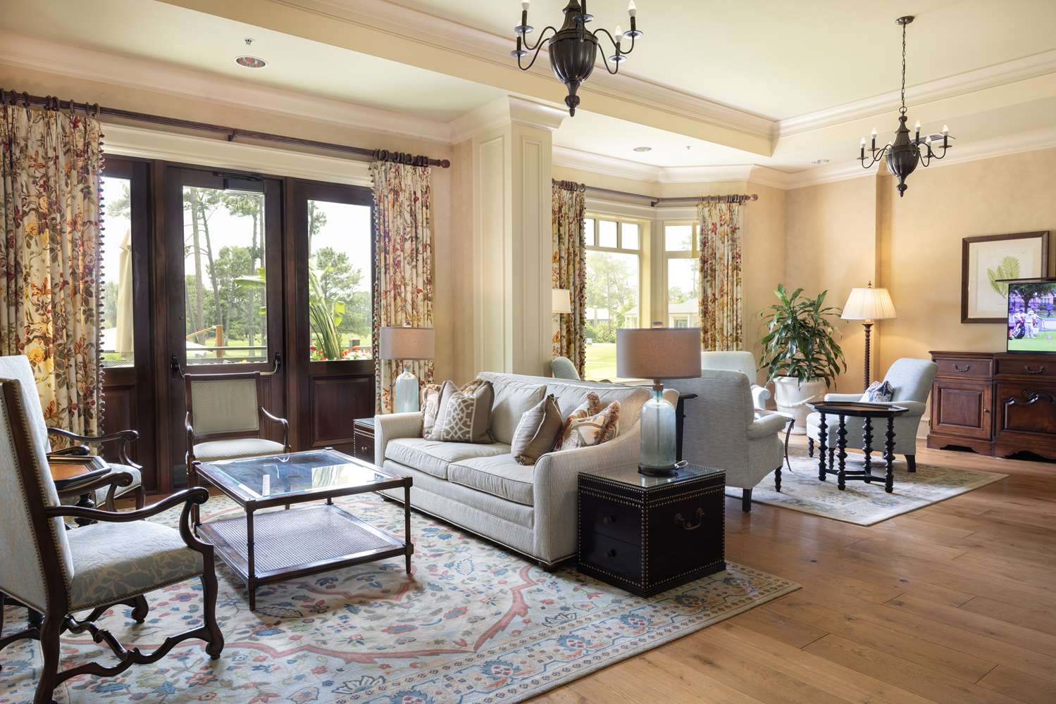 The Inn & Club at Harbour Town by null