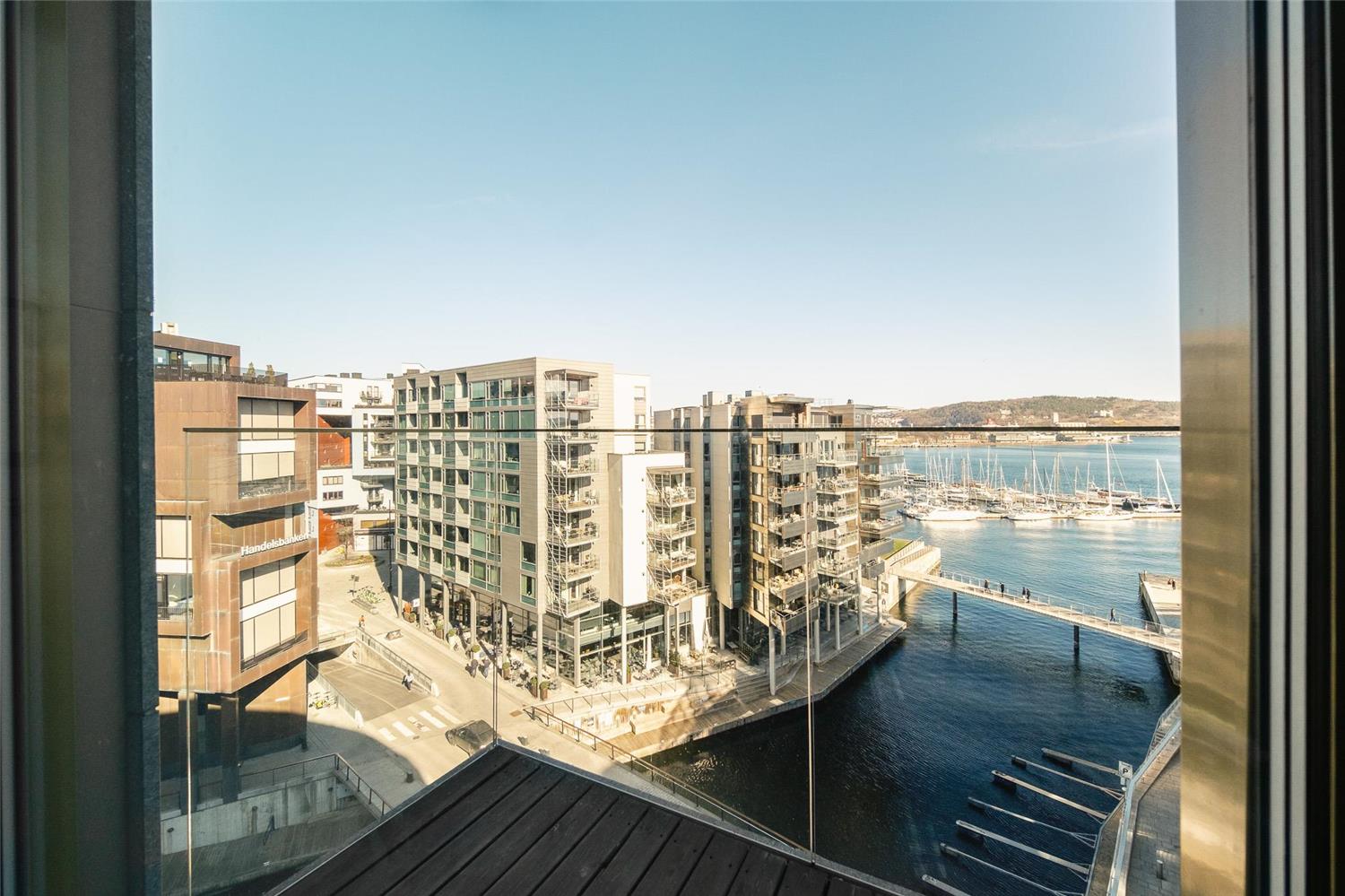 THE THIEF by null THE THIEF by null