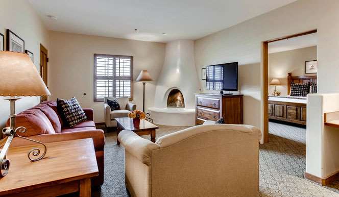 Piñon Court by La Fonda by null