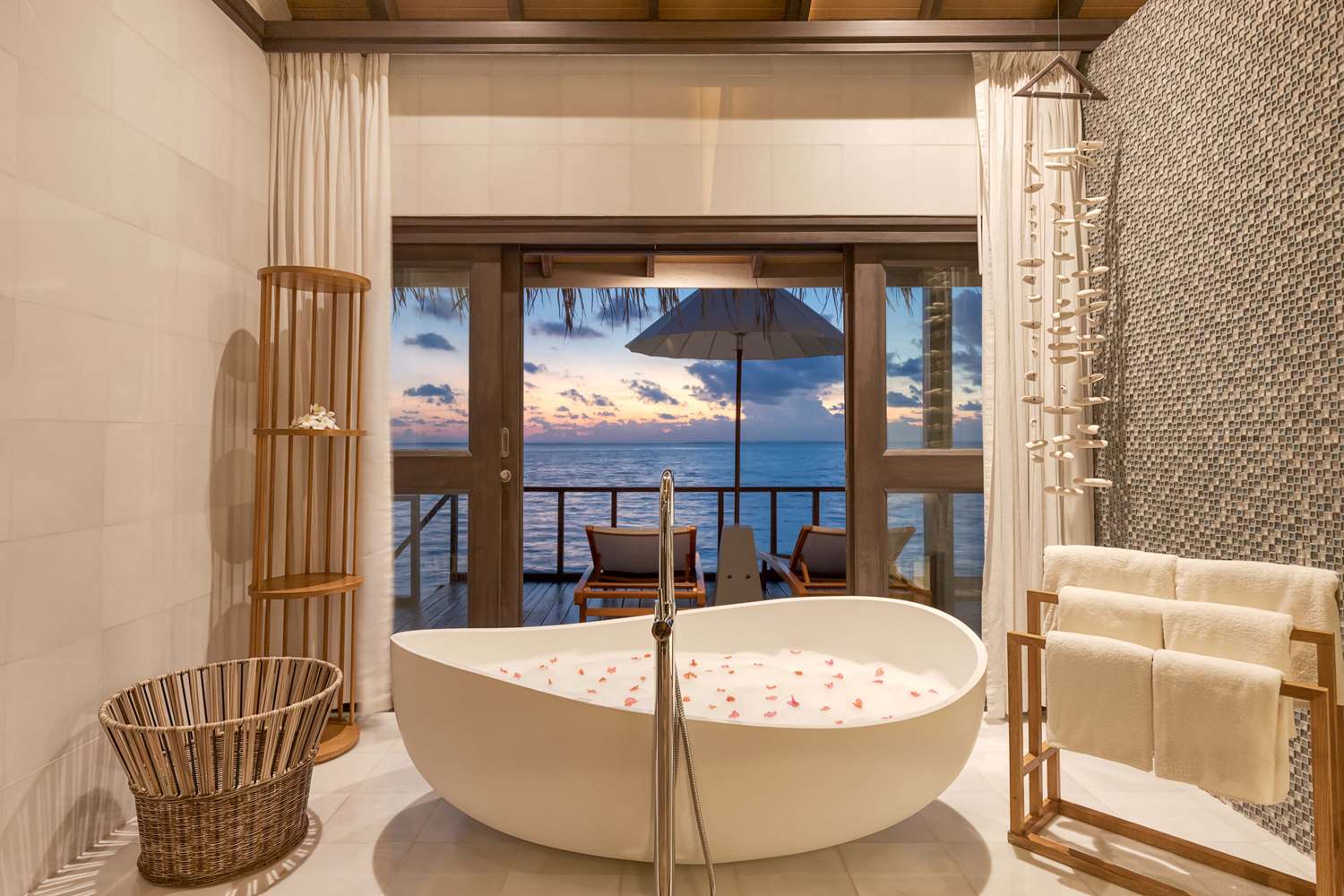 OZEN LIFE MAADHOO South Male Atoll by null