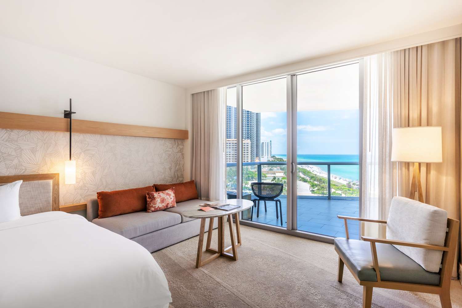 Eden Roc Miami Beach by null