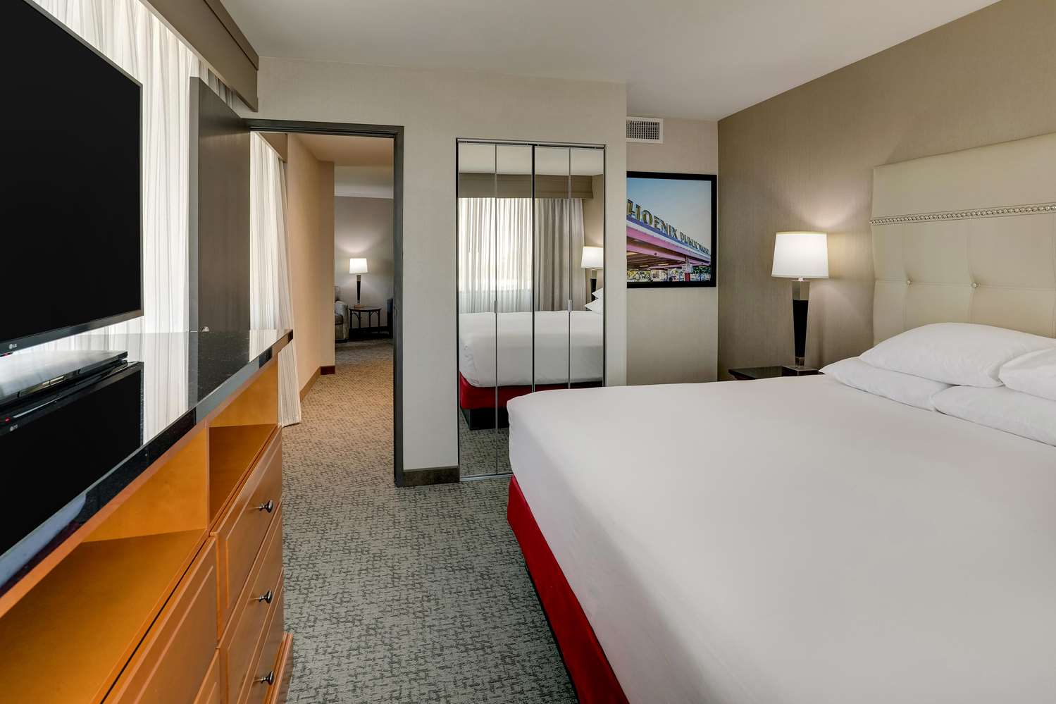 Drury Inn & Suites Phoenix Airport by null