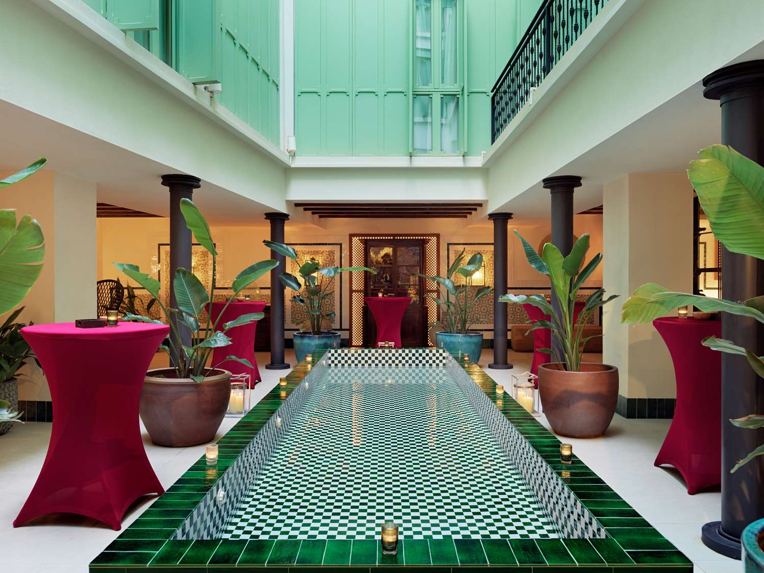 H10 Casa de la Plata by null