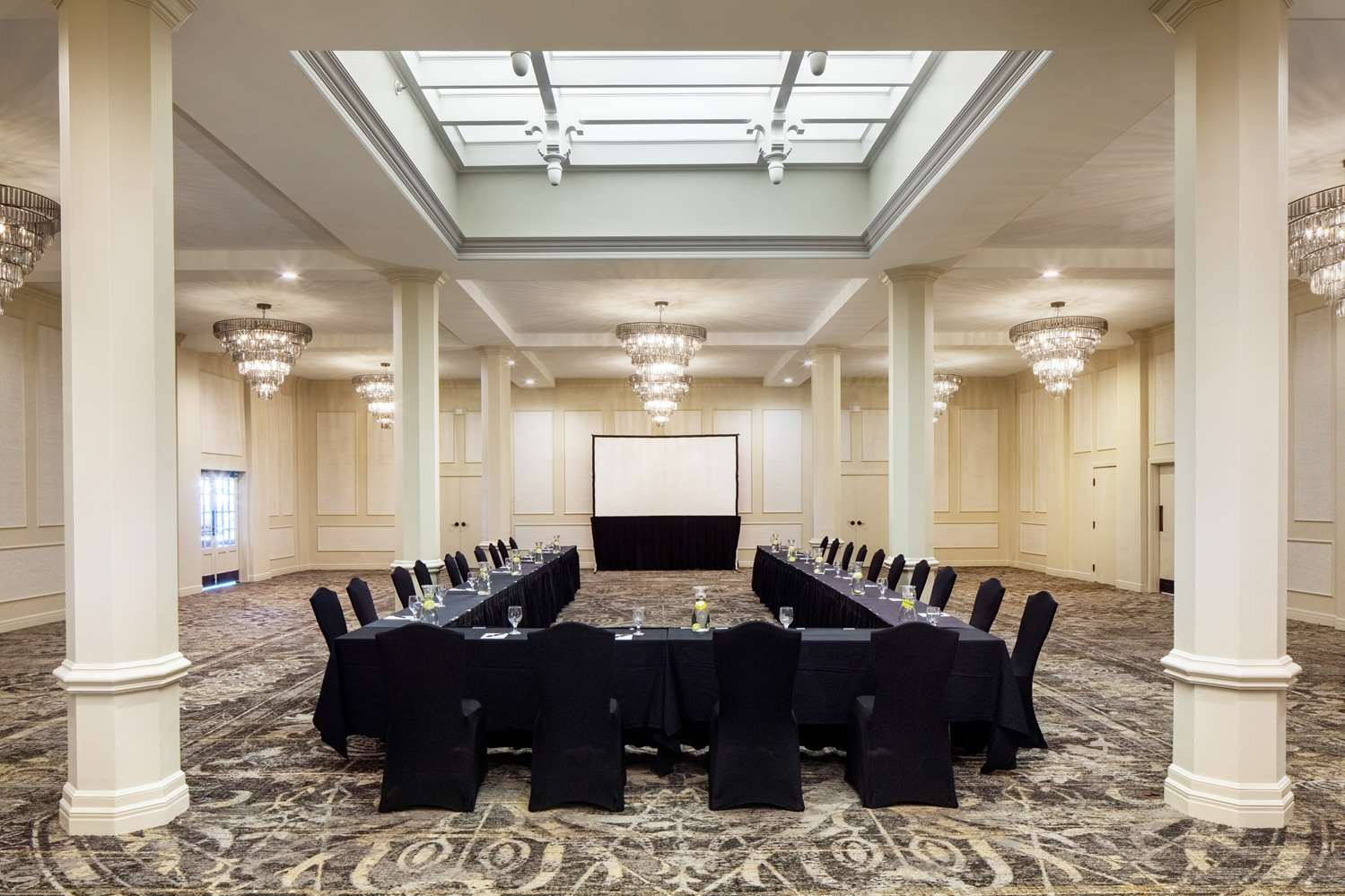 The Elms Hotel & Spa, a Destination by Hyatt Hotel by null