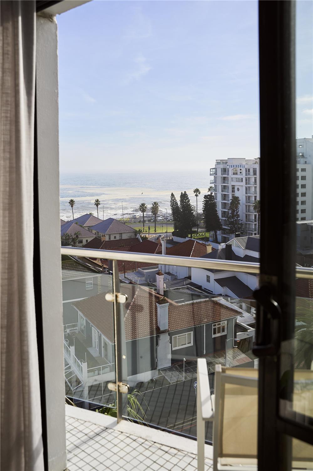 The President Hotel by null