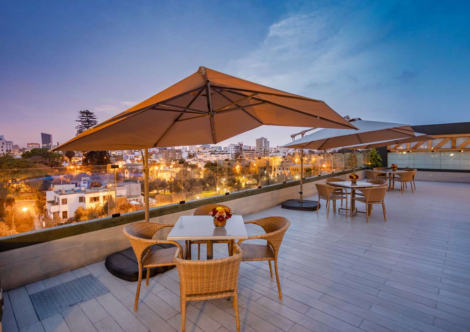 Sonesta Hotel El Olivar image