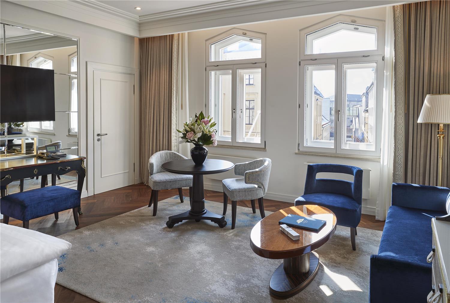 Hotel Vier Jahreszeiten Kempinski München by null