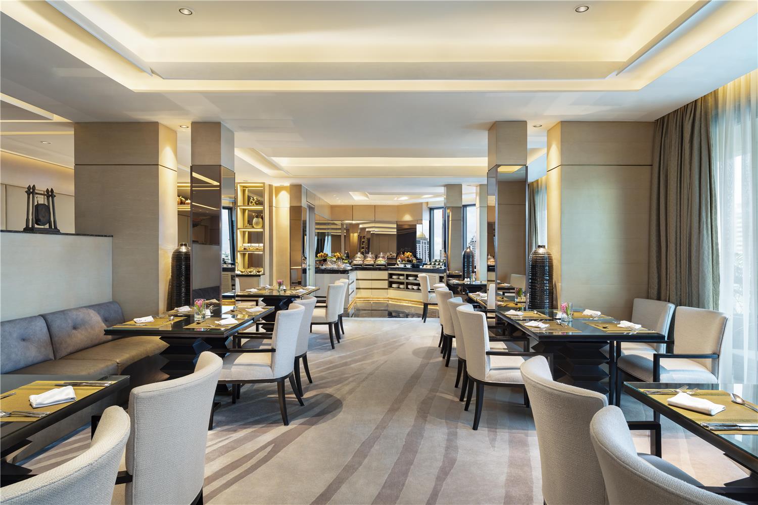 Siam Kempinski Hotel Bangkok by null