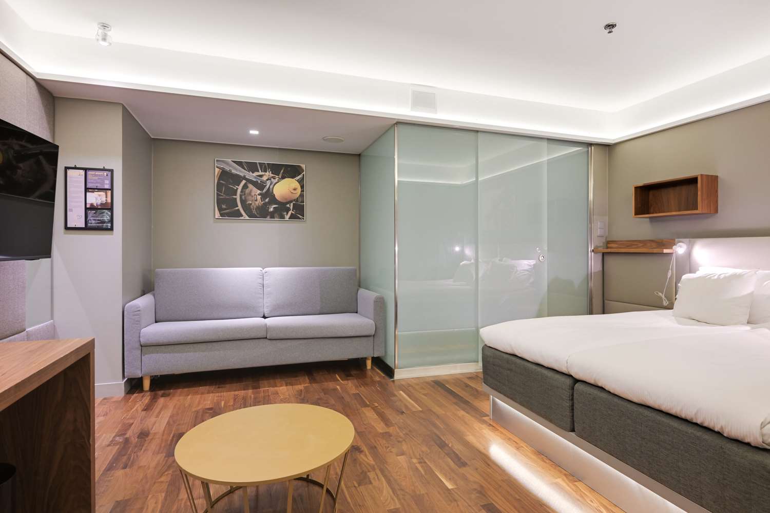 Comfort Hotel® Xpress Helsinki Airport Terminal by null