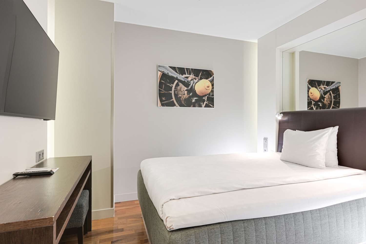 Comfort Hotel® Xpress Helsinki Airport Terminal by null