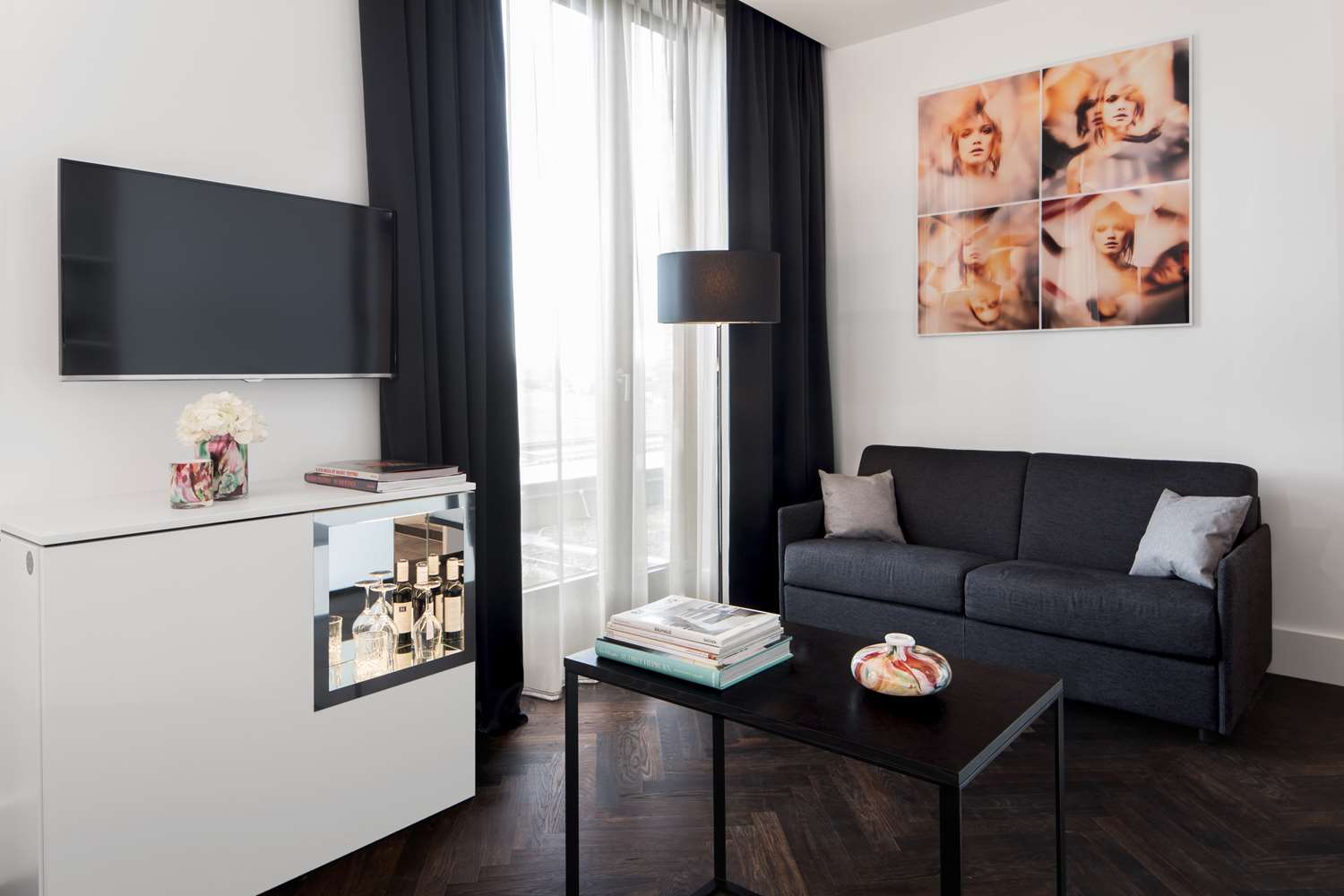 Hotel AMANO Grand Central by null