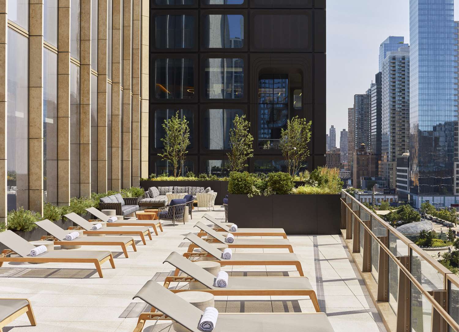 Equinox Hotel New York by null