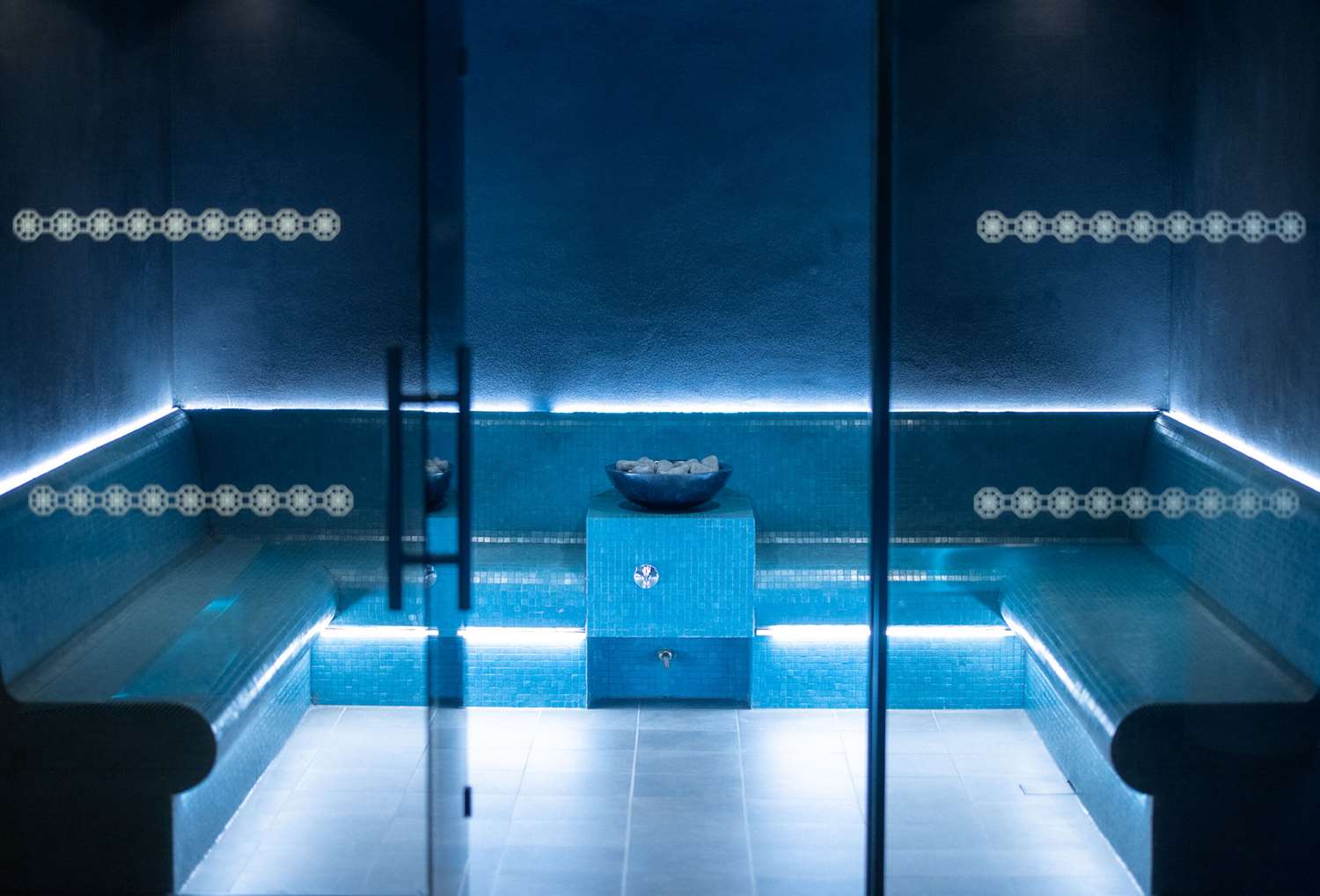 Lily Country Club by null