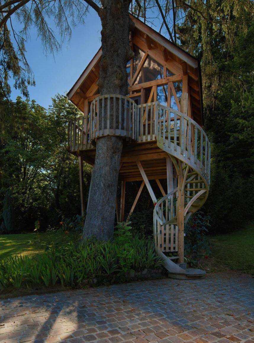 Hôtel Le Grand Cerf by null