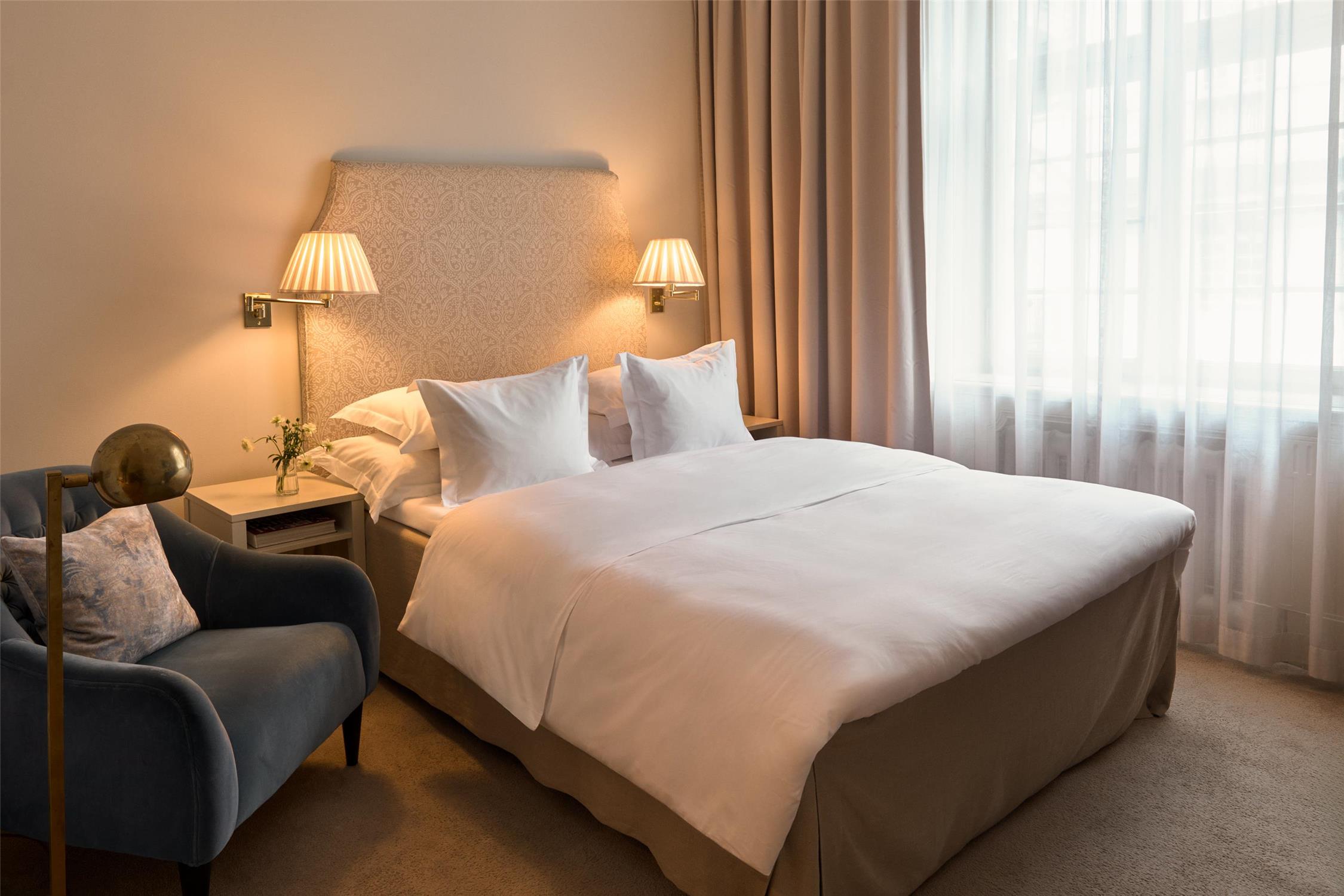 Hotel Diplomat by null