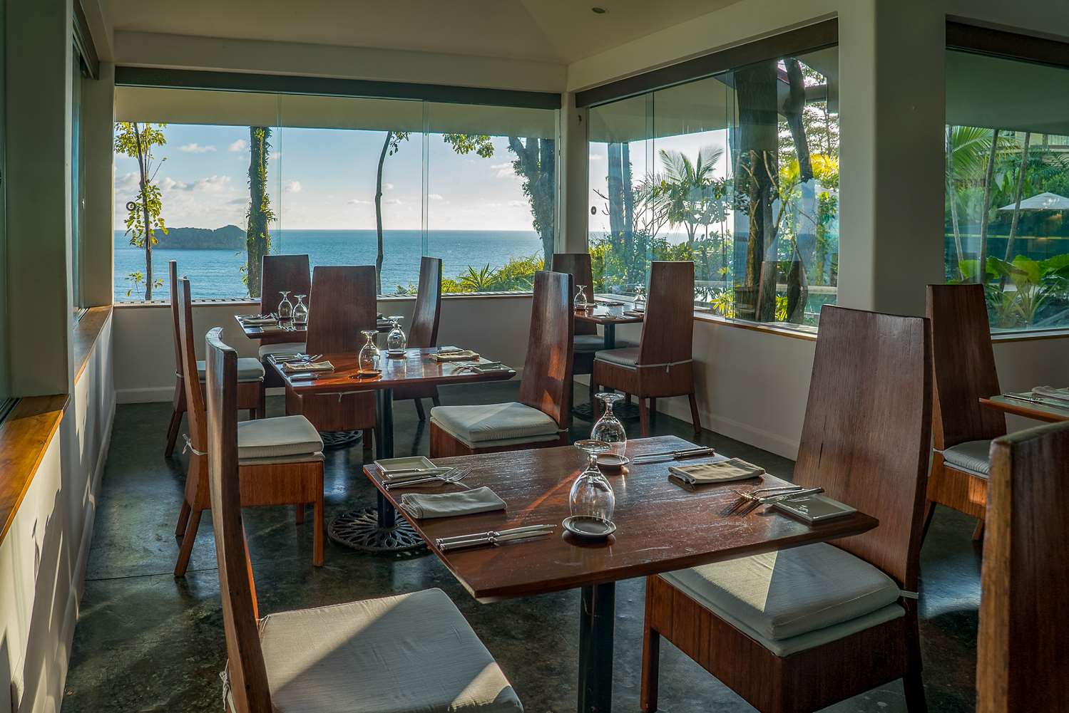 Arenas Del Mar Beachfront & Rainforest Resort by null