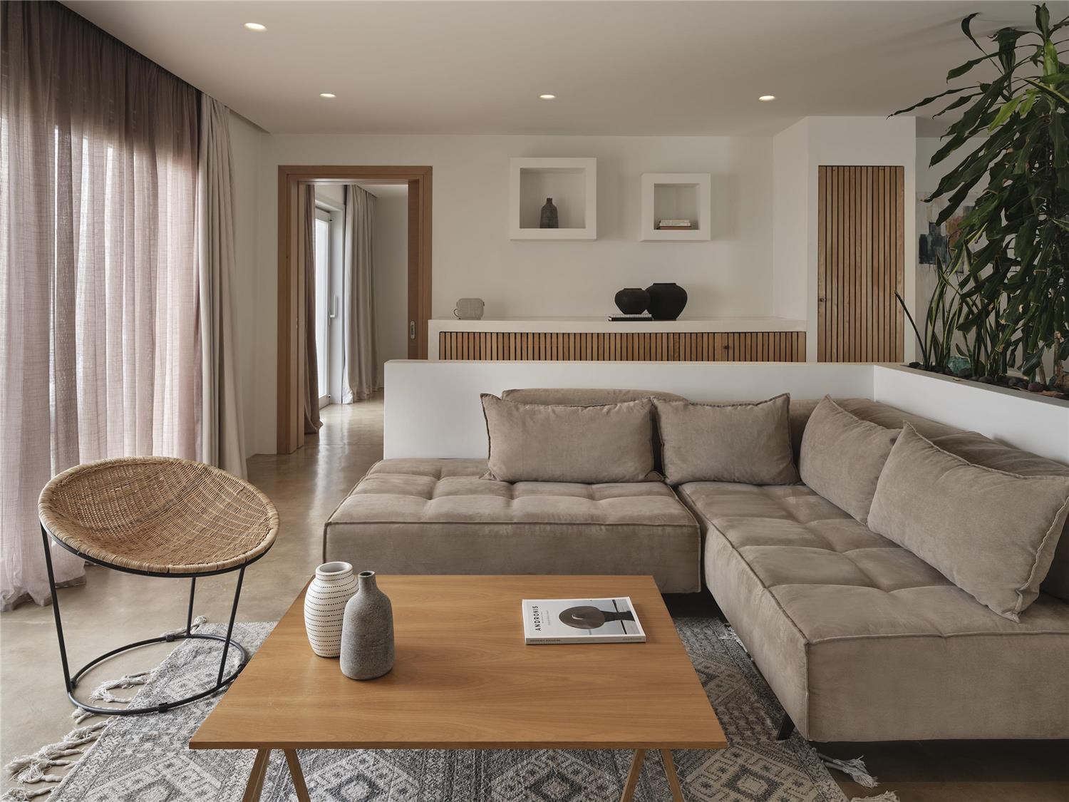 Andronis Arcadia by null