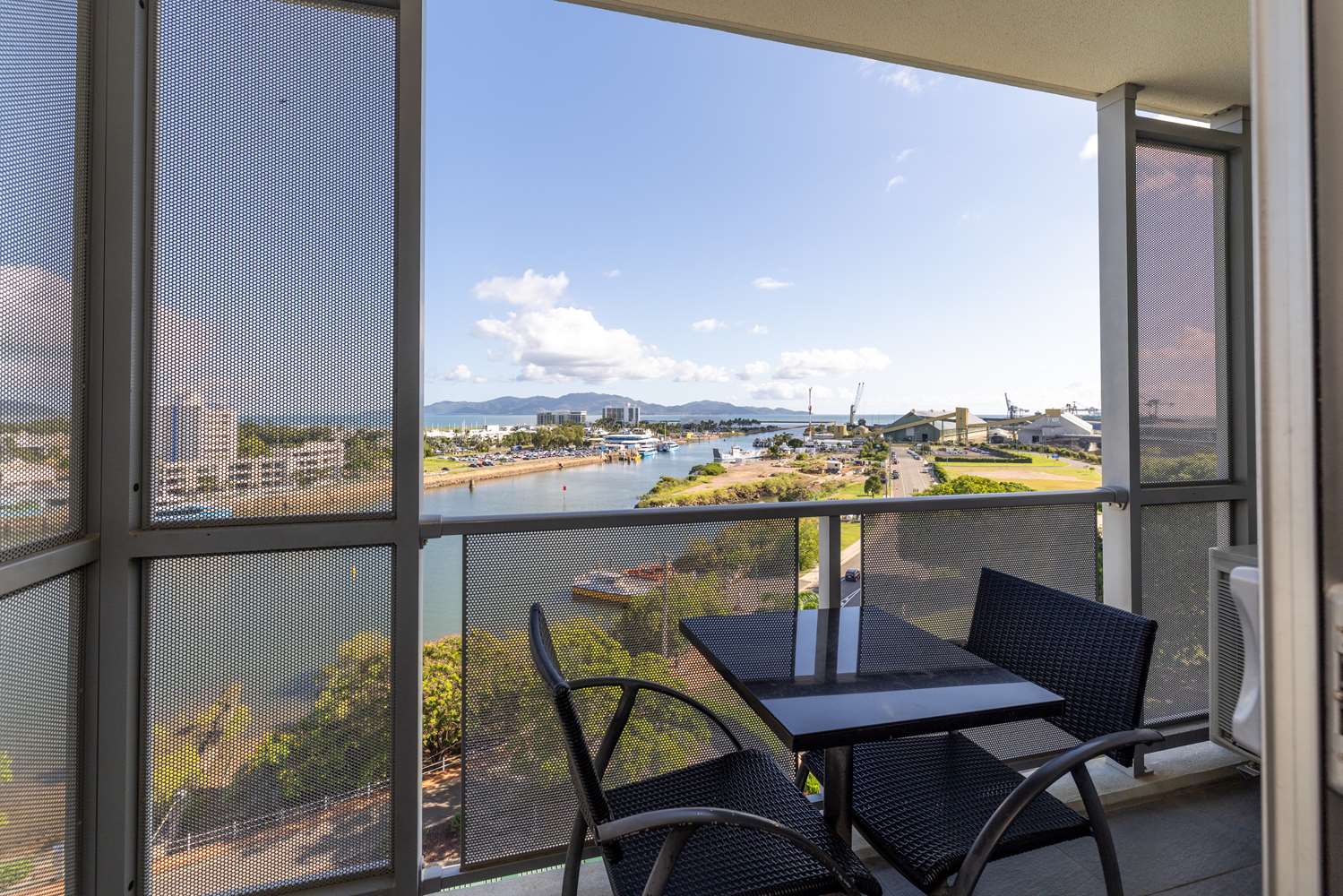 Oaks Townsville Hotel by null