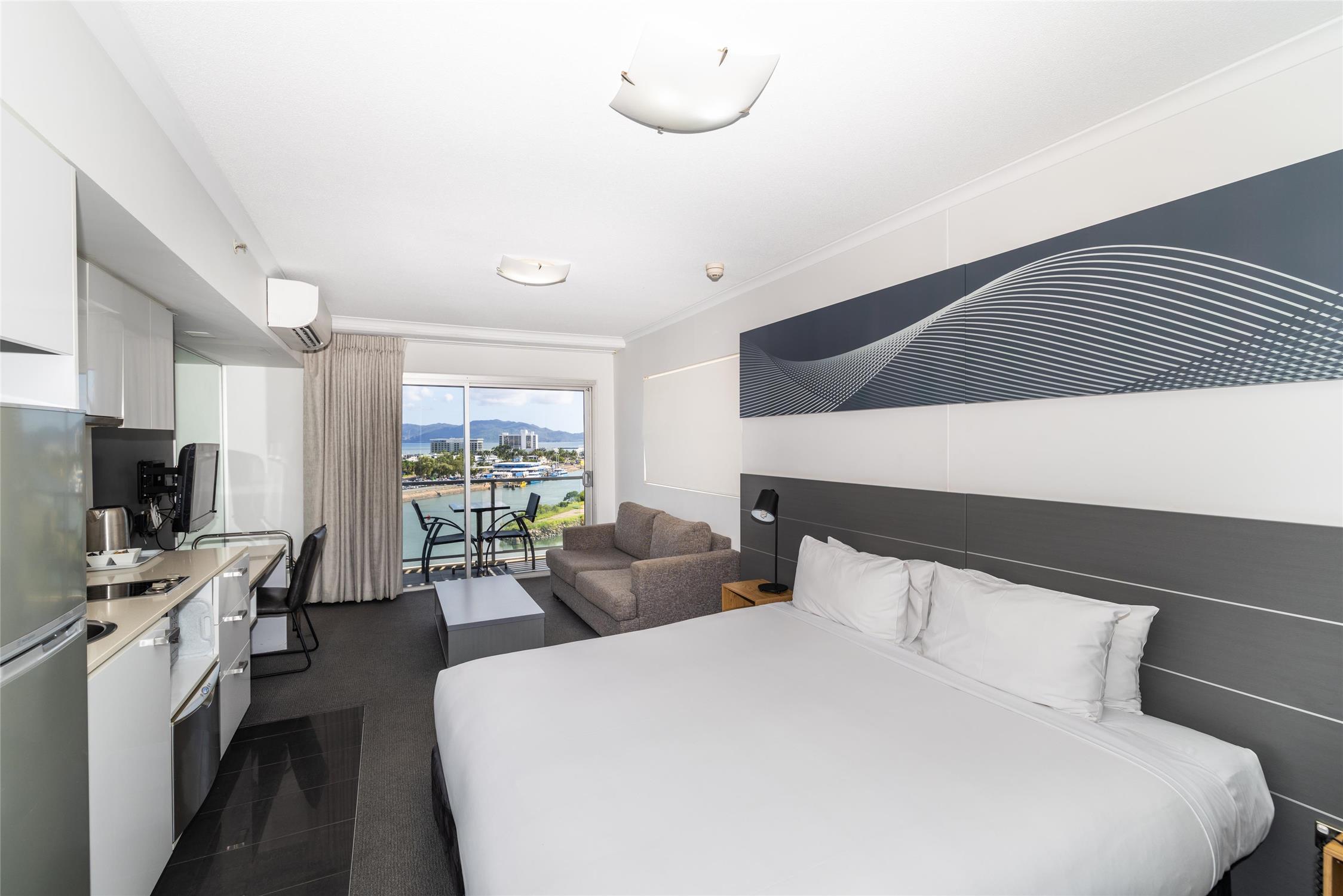 Oaks Townsville Hotel by null