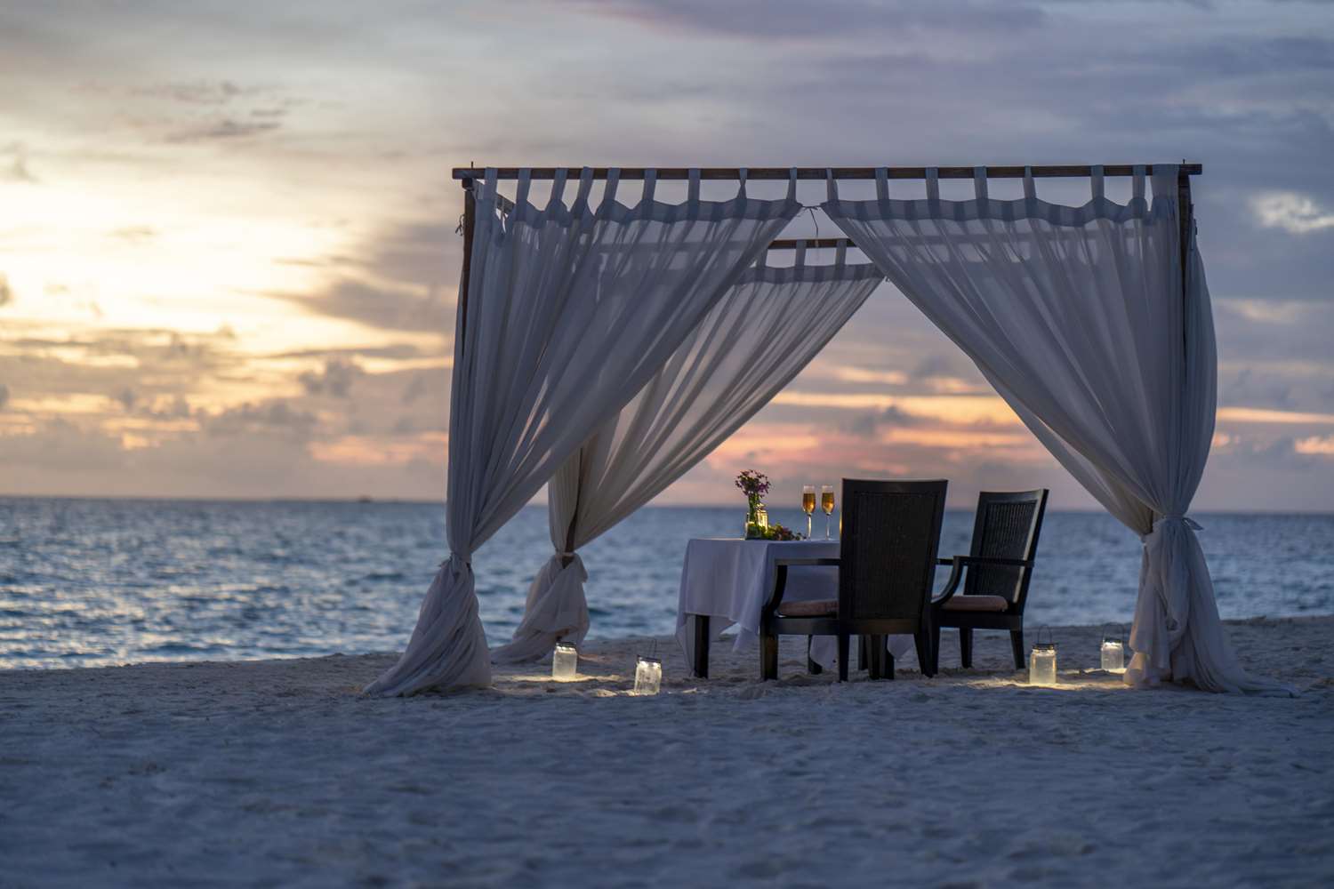 Banyan Tree Vabbinfaru by null