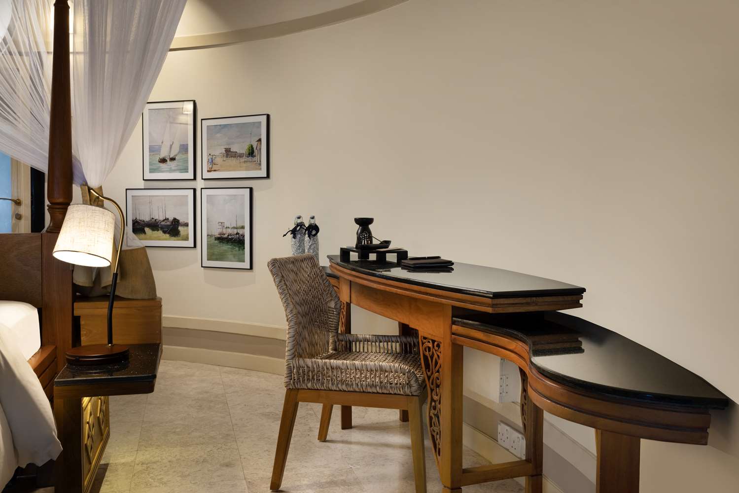 Banyan Tree Vabbinfaru by null