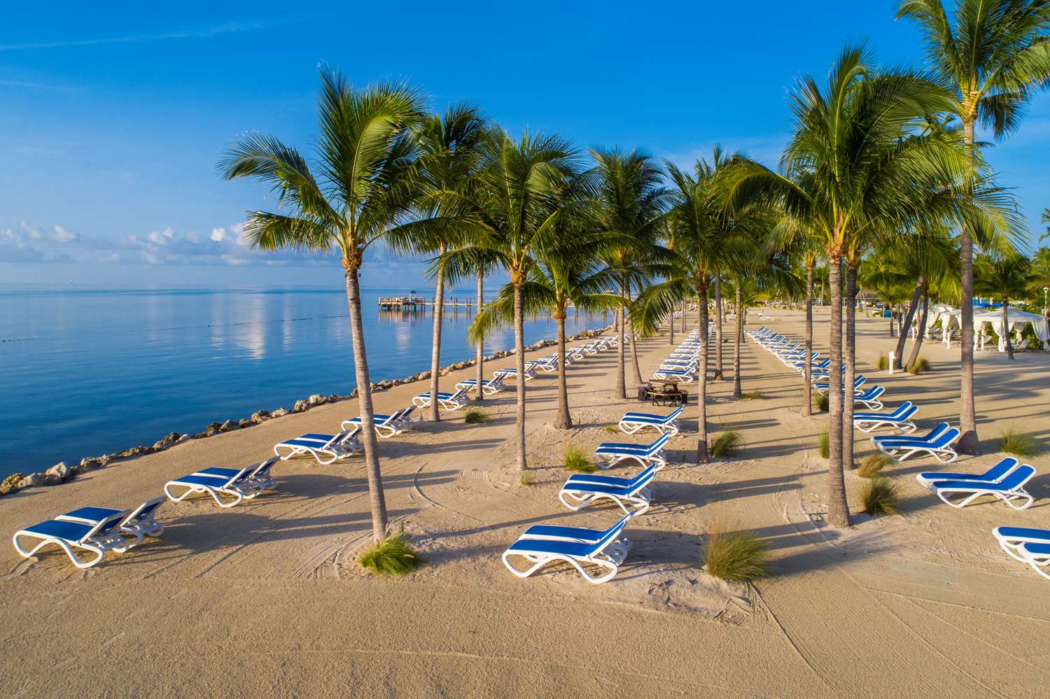 Islander beach'in fotoğrafı - rahatlamayı sevenler arasında popüler bir yer
