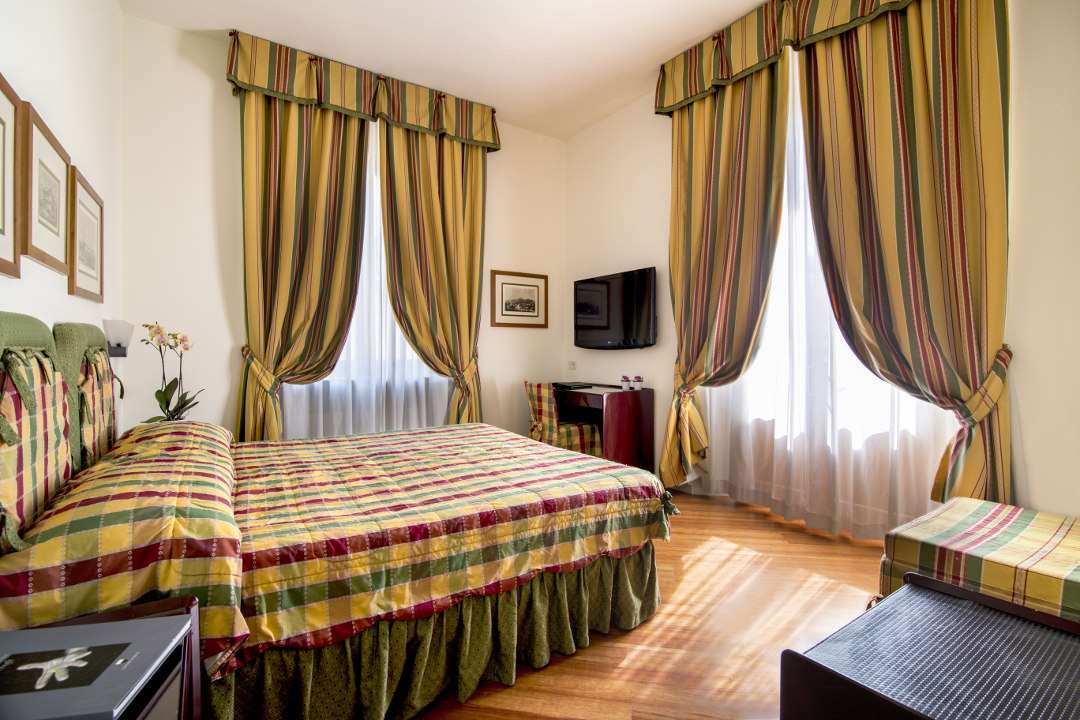 Hotel Italia Siena by null
